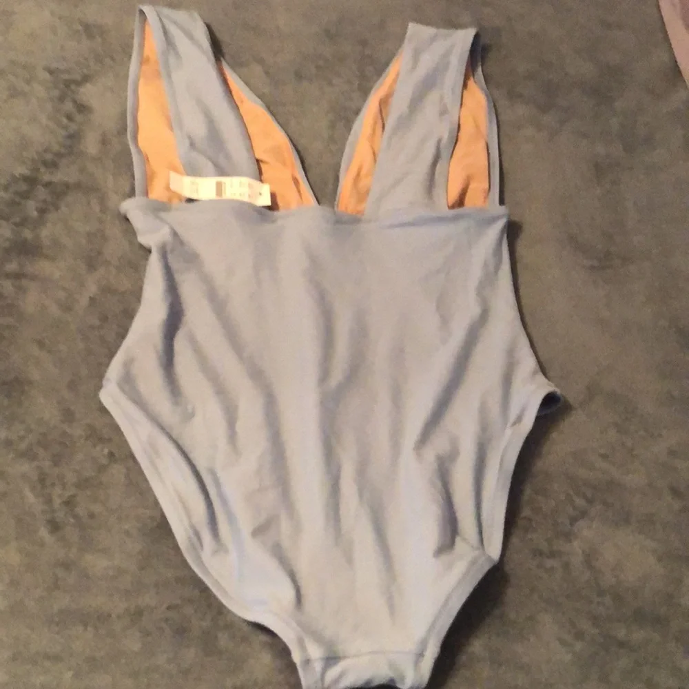 NWT Woman’s J Crew one piece bathing suit sz 10 - Picture 7 of 7
